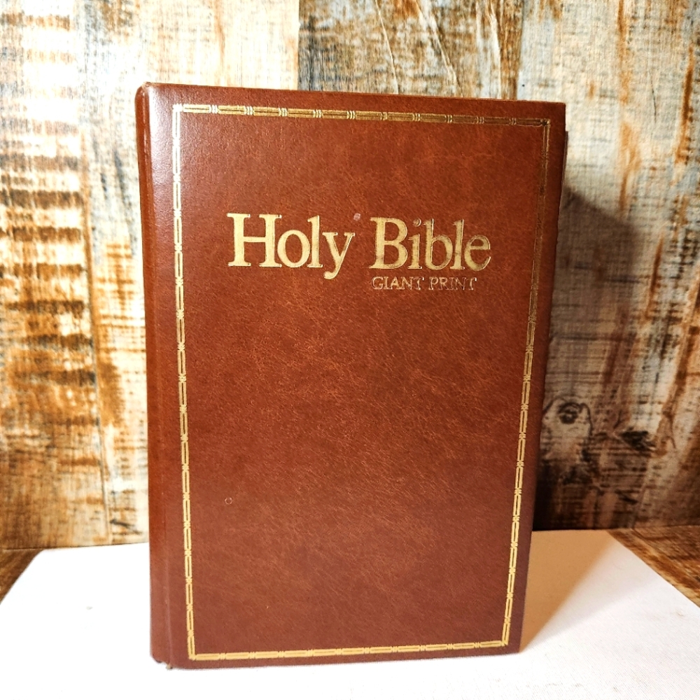 Holy Bible Giant Print Reference Edition KJV Regency Publishing 1976 882BR Red L